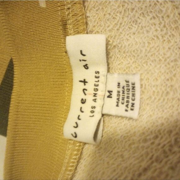 Pleated sleeve sweatshirt with crochet accent on back - Picture 9 of 9